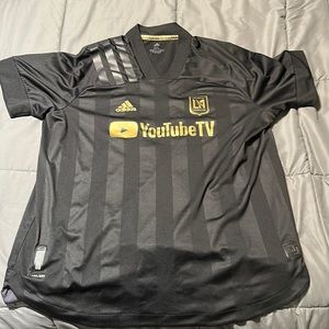 Used XXL Youtube TV soccer jersey